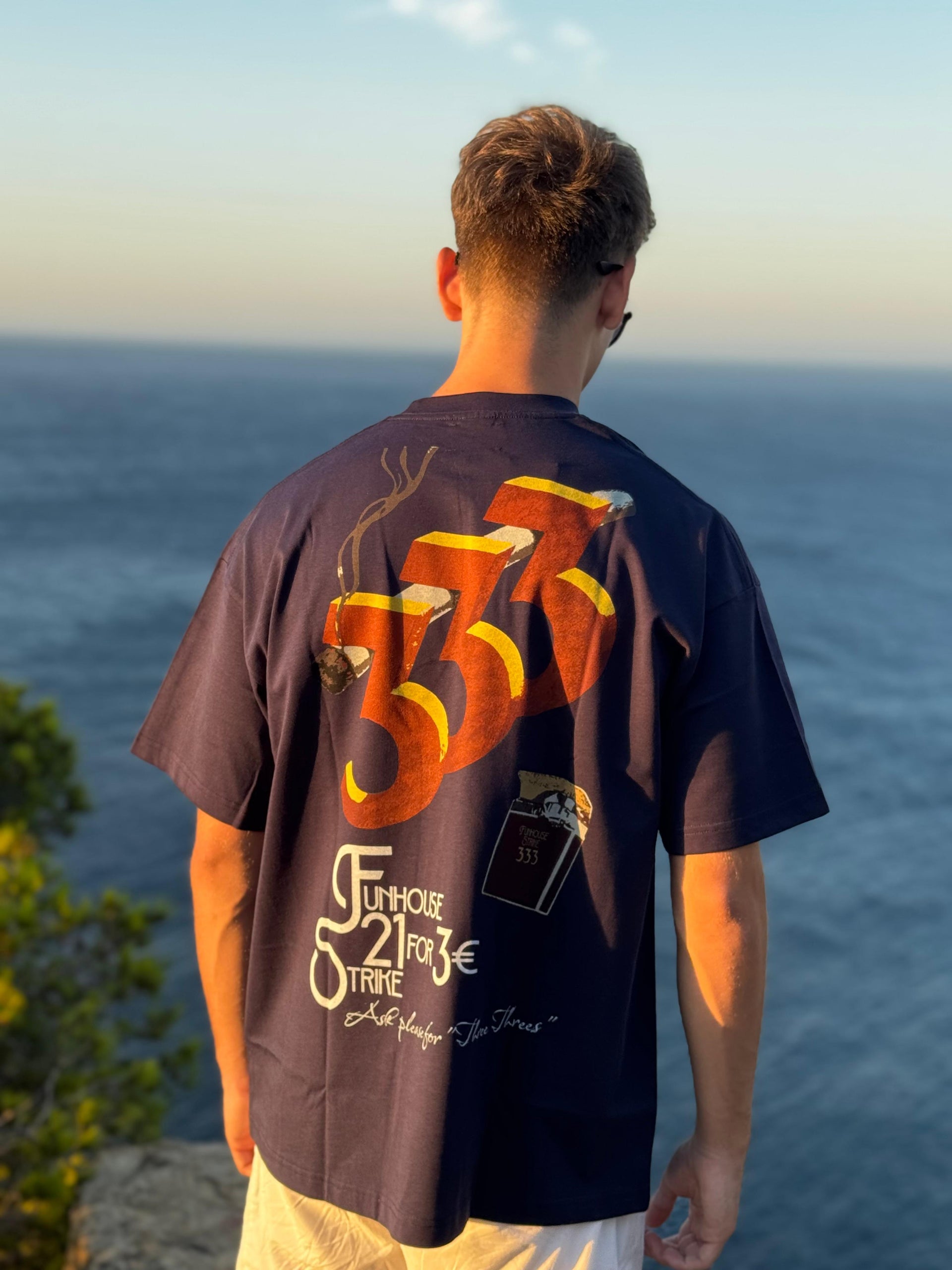 "VIP CIGS" Oversized Heavy Tee